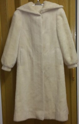 Luxus Lama Haar Mantel   100% Echt   NEU   DAS LAMA HAUS   Cremeweiß   Gr. 36/38