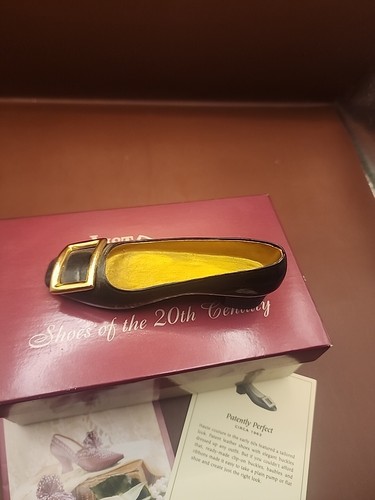 Just The Right Shoe By Raine, Patently Perfect, COA & Box - Picture 5 of 5
