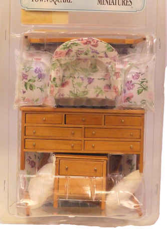 Juego de muebles Town Square Miniatures 1:12 Town Square dormitorio casa de muñecas - Imagen 2 de 6