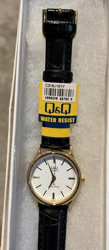 Q And Q Quartz Watch - Needs New Battery - Picture 3 of 4