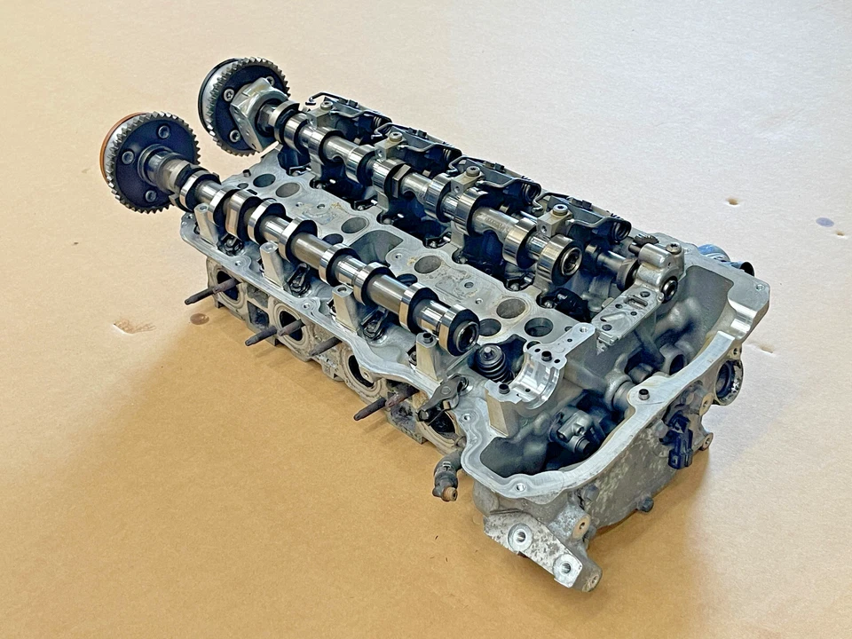 ⭐2013-2015 BMW 750LI XDRIVE 4.4L LEFT ENGINE MOTOR CYLINDER HEAD OEM LOT2517 - Image 3 of 4