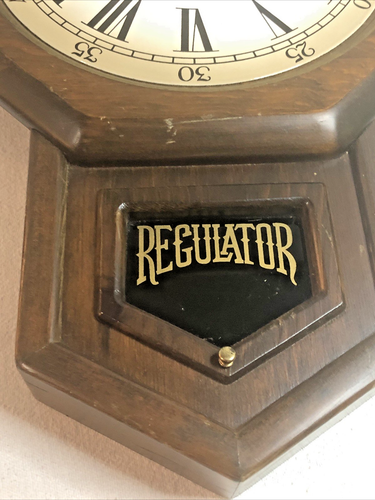 Vintage Seth Thomas Quartzmatic Regulator Wall Clock -Parts Only No Key As IS - Picture 2 of 8