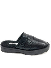 Steve Madden Women s Chex Quilted Slippers Black, Size 8M