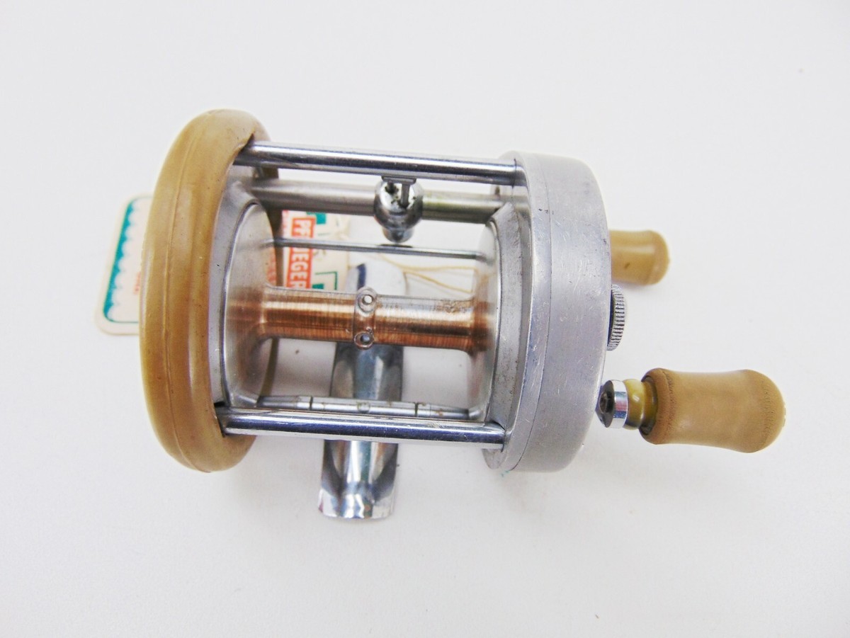 Vintage PFLUEGER Supreme #1573 FISHING REEL Level Wind w Vintage PFLUEGER Supreme #1573 FISHING REEL Level Wind w