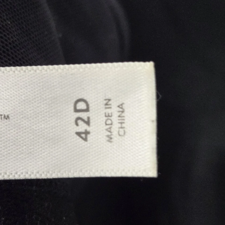 Sujetador deportivo LIVI Active para mujer 42D negro moldeado correa con aros ajustable Foto 4 de 4