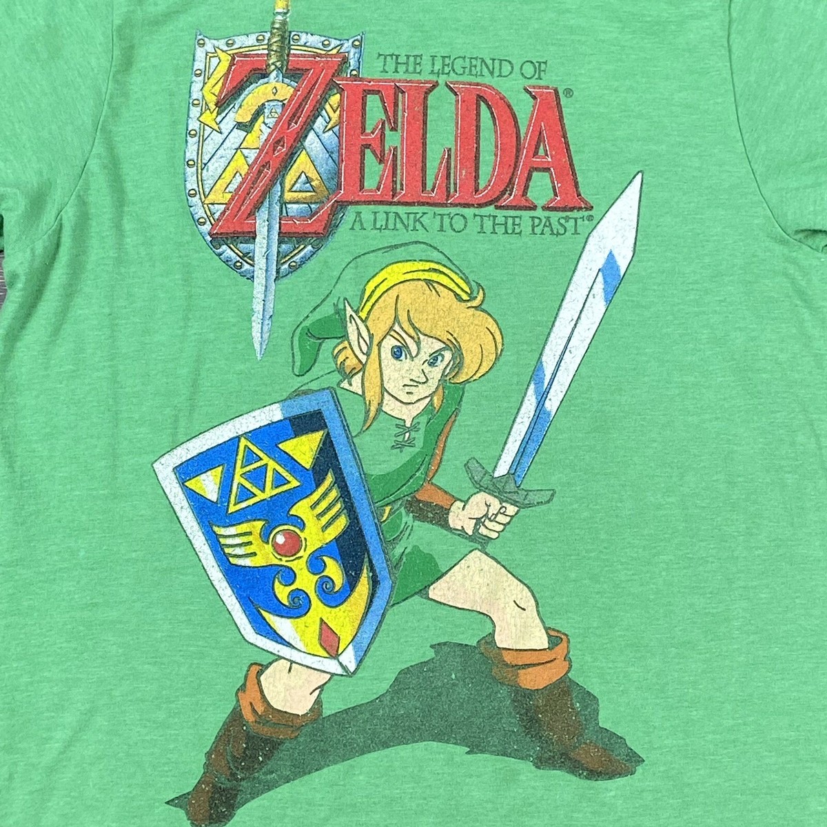 The Legend of Zelda Men's Green Shirt A Link To The Past Size
