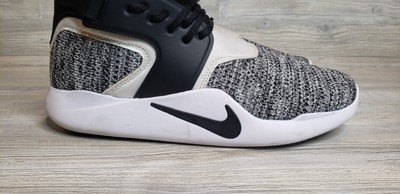 nike incursion black and white