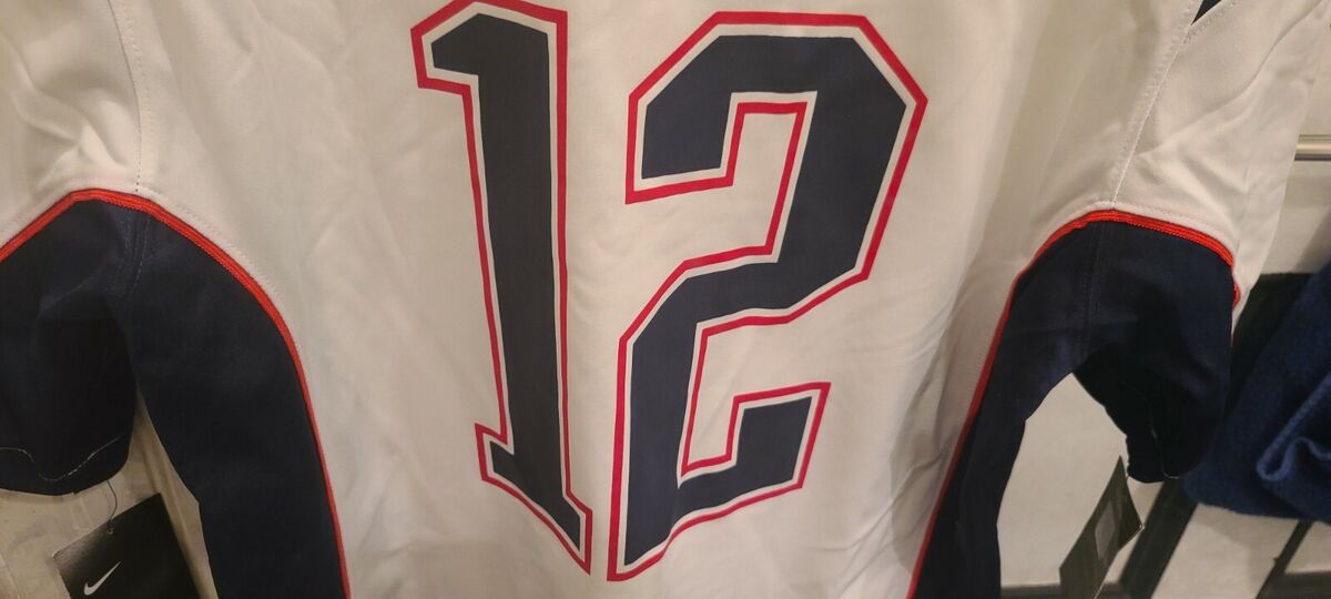 NWT NFL Nike New England Patriots Tom Brady Jersey Super NWT NFL Nike New England Patriots Tom Brady Jersey Super