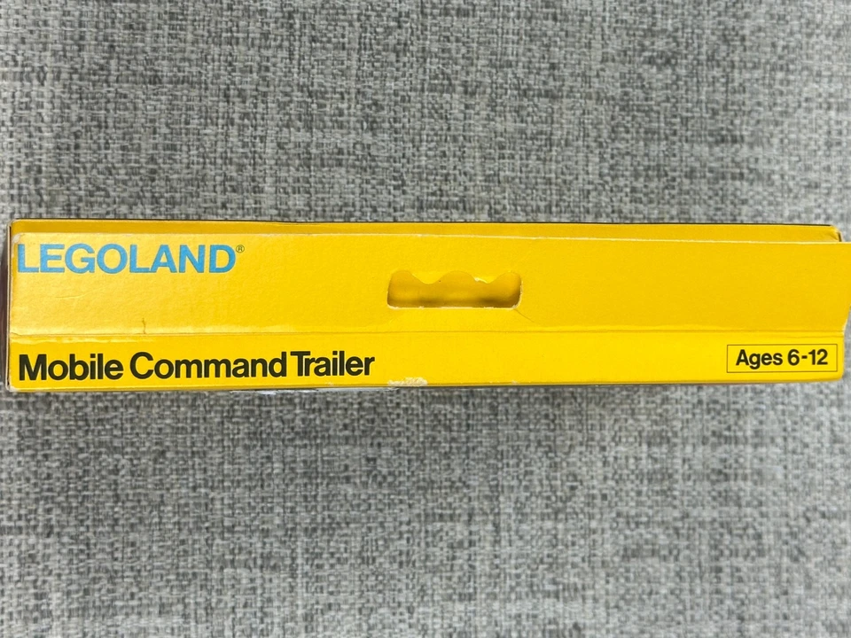 LEGO Vintage 1558 Mobile Command Trailer Classic Space 1986 SEALED NEW in BOX!! - Image 4 of 4