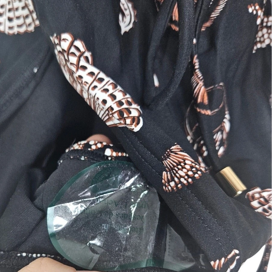 NUEVO Traje de baño Ann Taylor LOFT M Beach Seashell de una pieza con cinturón negro costero Foto 3 de 4