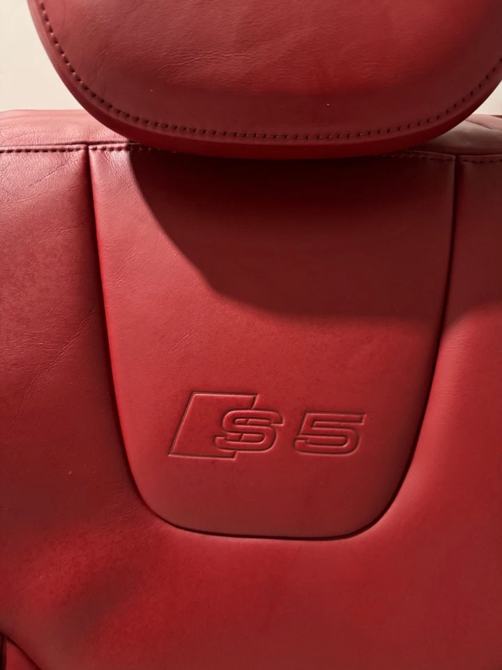 08-17 AUDI 8T S5 CUPÉ ASIENTOS TRASEROS SUPERIORES TRASEROS Y REPOSACABEZAS ROJO 021120 Foto 4 de 4