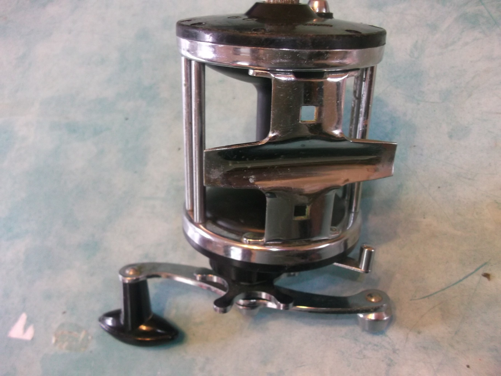 VINTAGE SEA FISHING MULTIPLIER REEL UNBRANDED MADE IN ENGLAND/BOAT/PIER