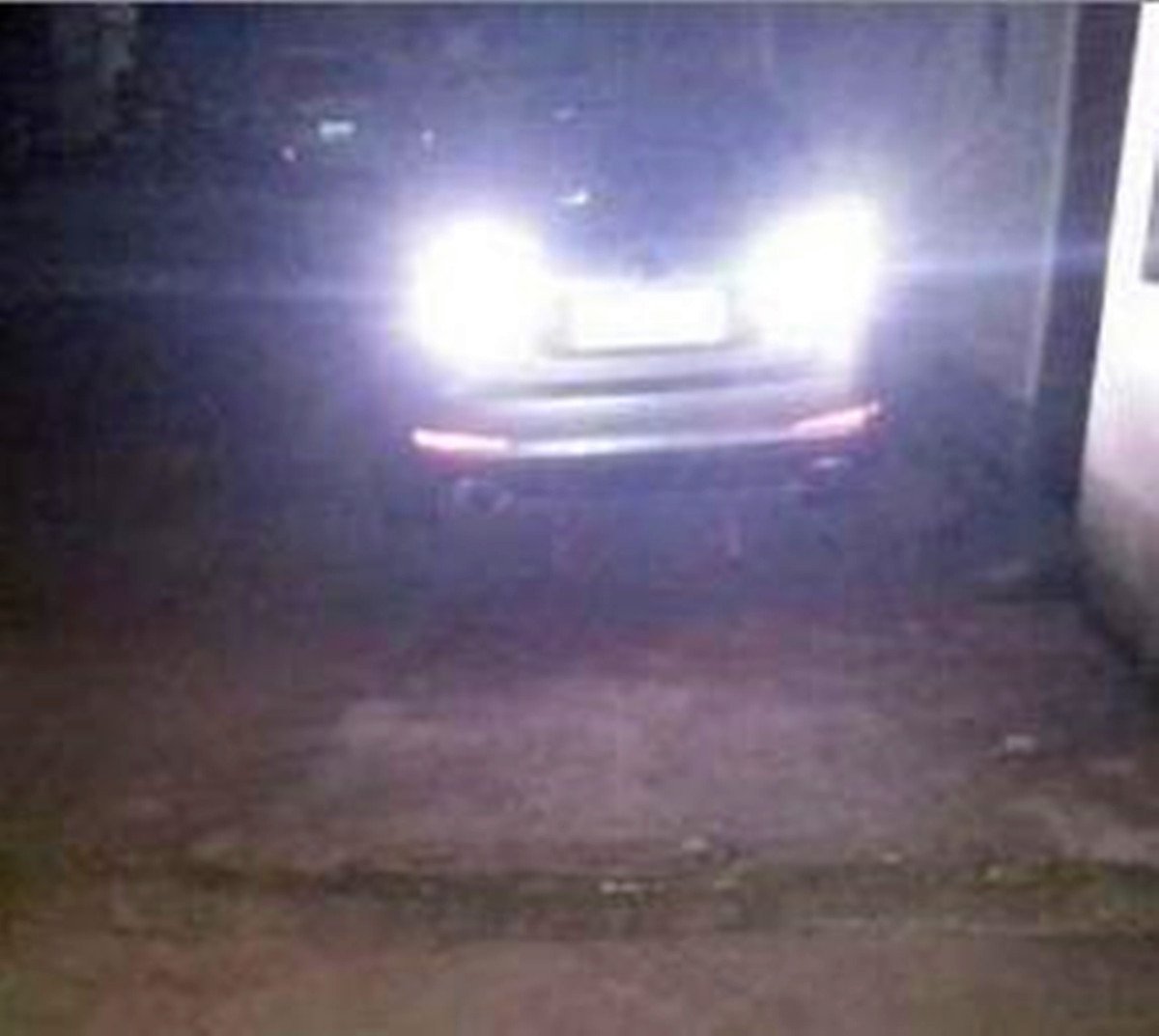 Picture 2 of 9