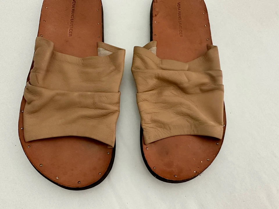 Vera Wang Lavender Tan Natural Leather Slide Flat Sandals Women's Sz 9.5 - Image 2 of 4