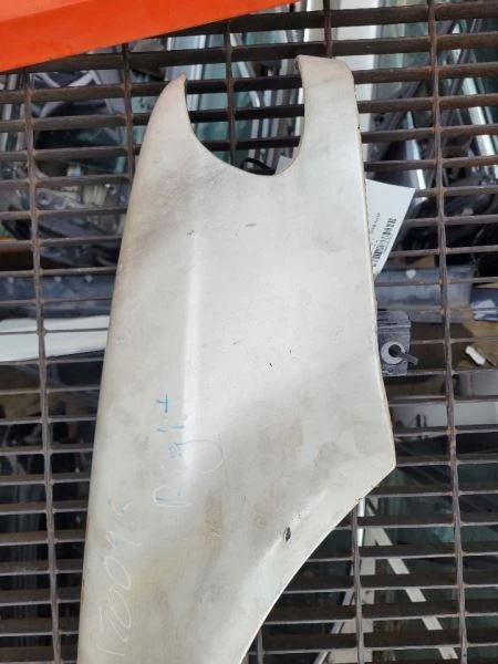 95 96 97 98 BMW 740I E38 GUARDABARROS DERECHO BLANCO Foto 2 de 4