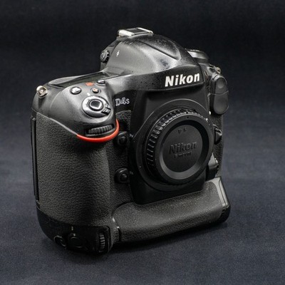 Nikon D4S 16.2MP (Gehäuse) 28 Punkte Check | Garantie | Musterfotos | Geprüft