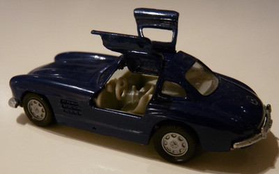 Siku Mercedes Benz 300 SL Flügeltürer blau sehr gut - wie NEU, Türen öffnen sich