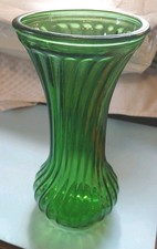 1960s Emerald Green Hoosier Glass Vintage Vase w/ Ribbed Twisted mold. USA made