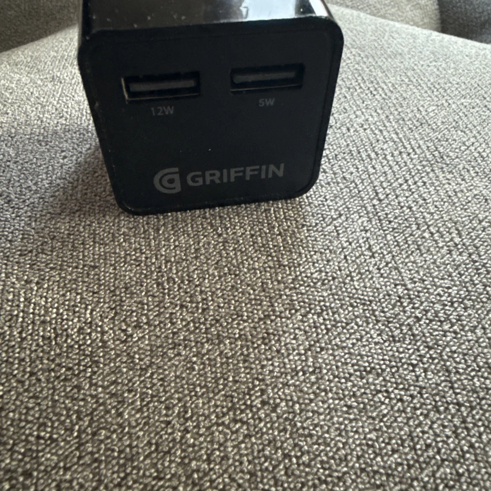 Cargador de pared doble USB Griffin GP-115-BLK 18w Foto 3 de 3