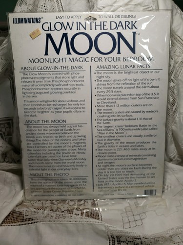 Illuminations Glow In The Dark Earth And Moon.  2 Pack.  1990.  Photo-Nasa - Picture 6 of 6