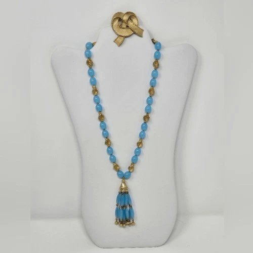 VINTAGE TRIFARI BUNDLE GOLD TONE BOW KNOT BROOCH SKY BLUE  GOLD NECKLACE JEWELRY