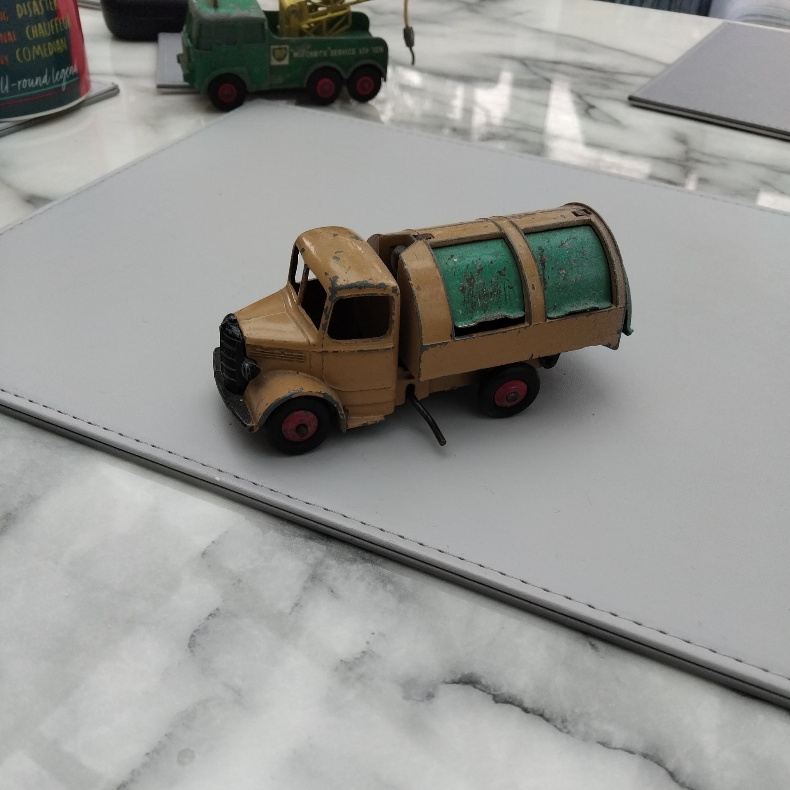 希少 DINKY TOYS 425 箱入り新品 トラック 希少 レア DINKY TOYS 425