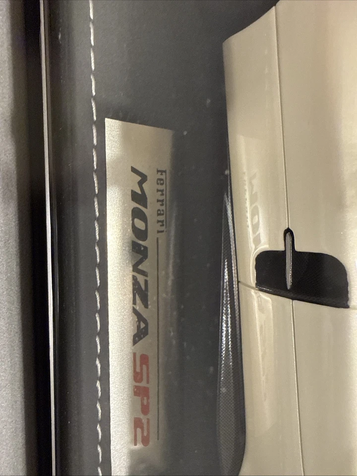 BBR Modelos Ferrari Monza Sp2 Brillo Italiano Blanco Azul Raya 1/18 N 22 Foto 2 de 4