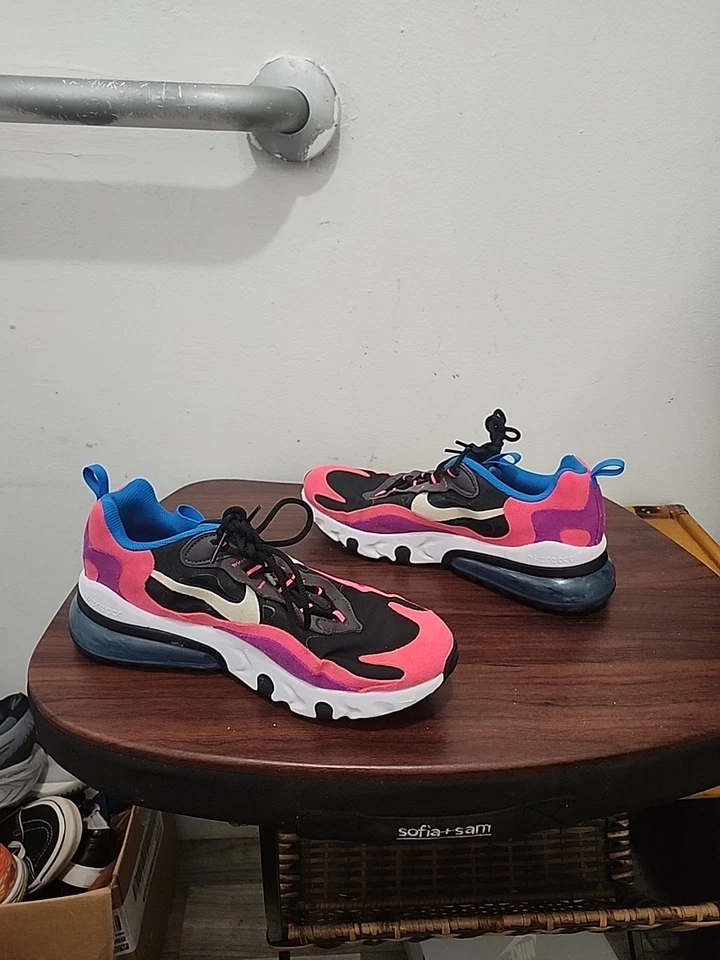 Nike Air Max 270 React (GS) Niñas Talla 7Y Zapatos para Correr Rosa Negro Foto 3 de 4