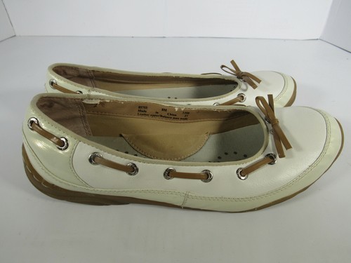 Clarks White & Ivory Cream Leather Driving Lace Loafers Flats 85755 Women's 8 M - Picture 6 of 7