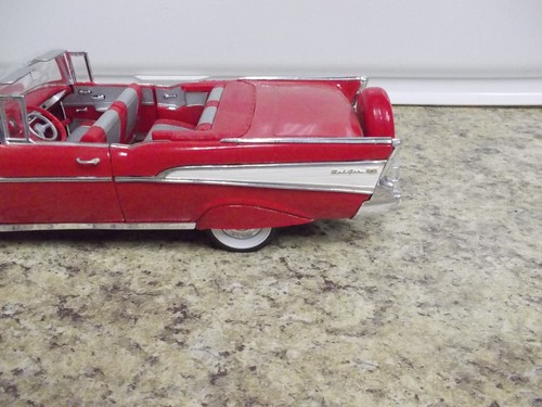 Ertl 1957 Chevrolet Bel Air Die Cast Metal Convertible Car 1/18 Out of Box - Picture 5 of 10