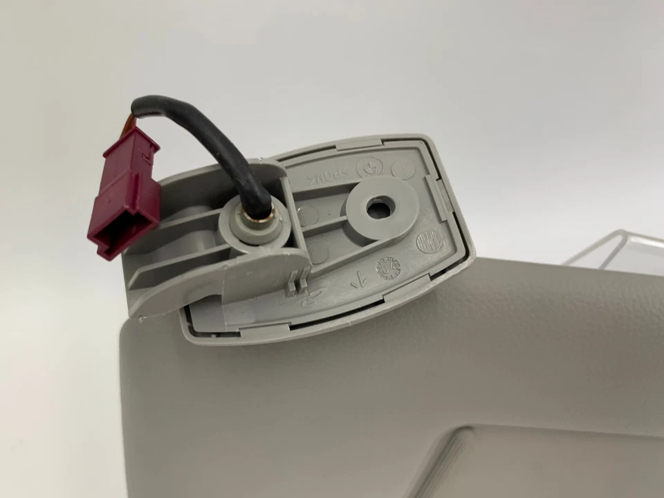 Parasol para conductor BMW 530i 2004-2007 gris iluminado OEM E002B19017 Foto 3 de 4