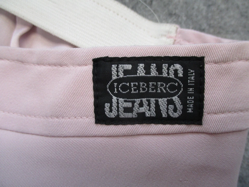 Pantalones History Iceberg para mujer pequeños rosa recortados deletreados Foto 3 de 4