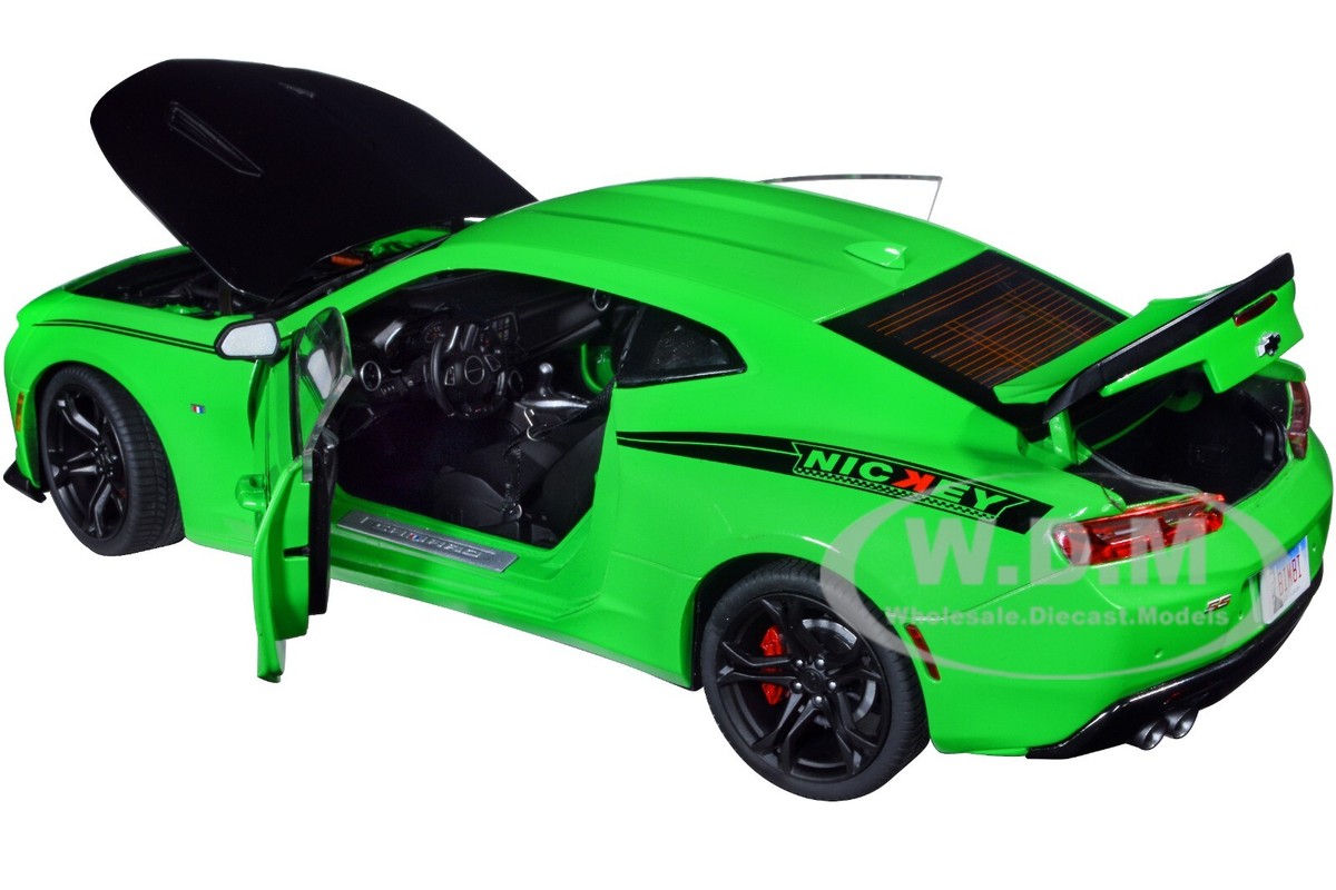 '10 CAMARO SS ミニカー 紫 Hot Wheels HW Mild To Wild 4/10 (2015) Purple '10 Camaro SS
