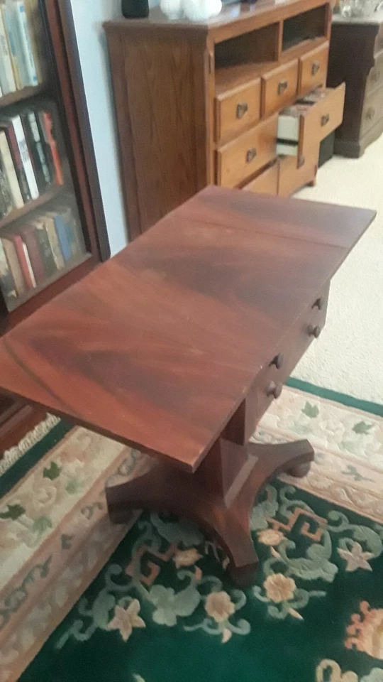 Mesa antigua Foto 3 de 4