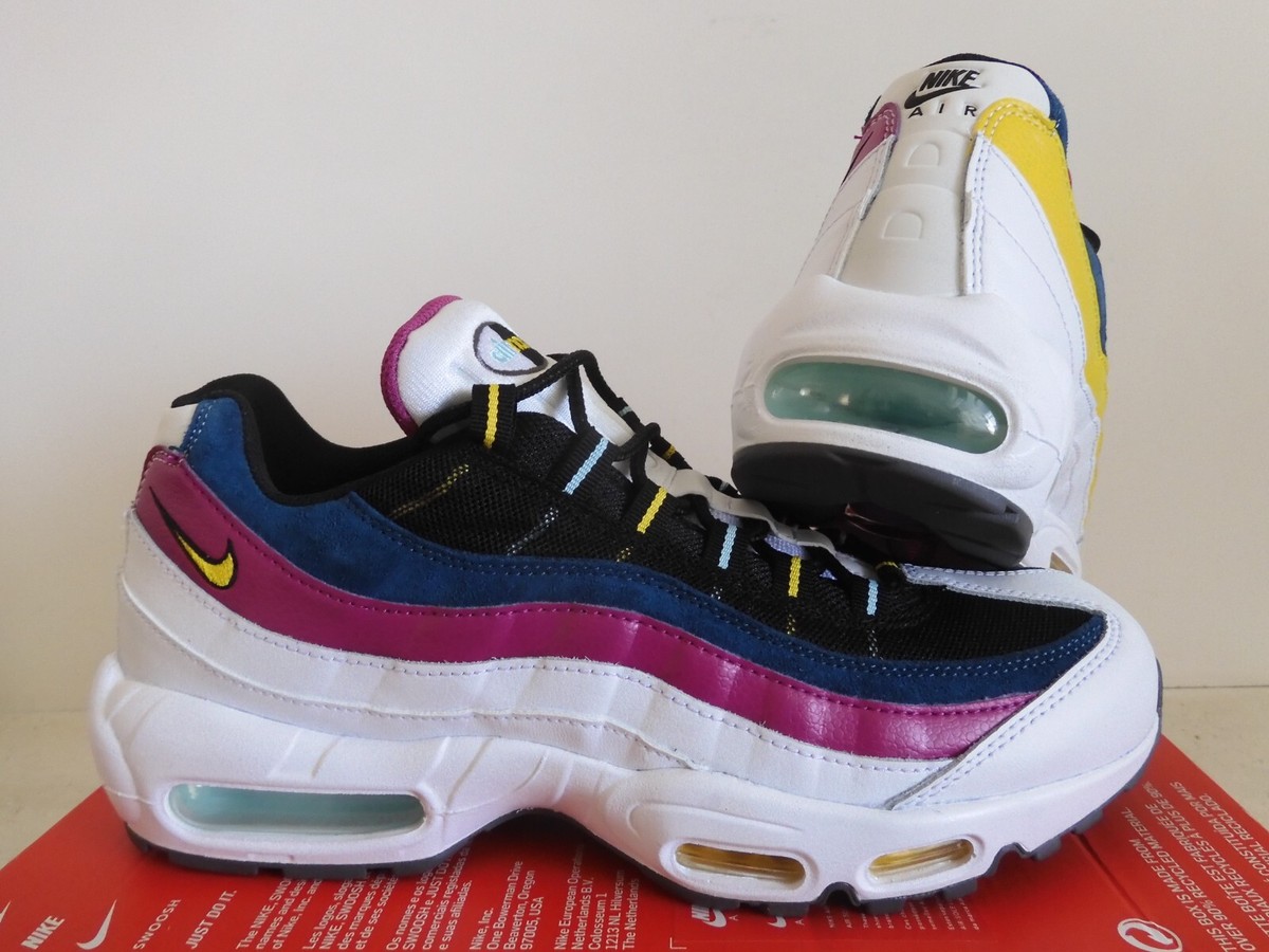 靴 28cm Nike SB Air Max 95 \"Cactus Flower\" Nike SB Just Gave the Air Max 95 a Skater-Approved Makeover | GQ