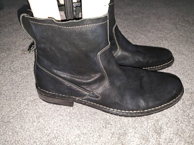 EUC John varvatos Men display picture 3