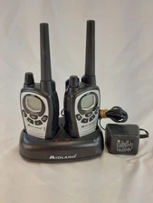 Midland GXT 760 X-Tra Talk 2-Way Radio Walkie Talkies w/Charger Base Tested