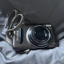Fujifilm FinePix T400 Compact Digital Camera 14MP 10x Optical Zoom Black