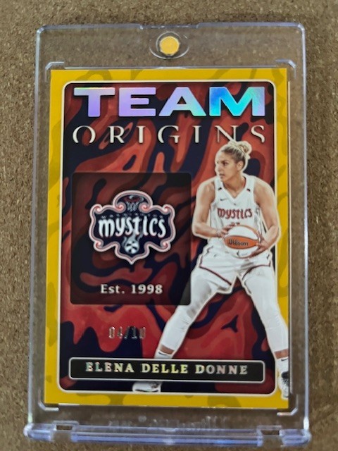 2023 WNBA Panini Origins Elena Delle Donne Team Origins Gold 4/10 GOLD Variant