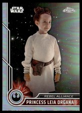 2023 Topps Chrome Star Wars 17 Princess Leia Organa Refractor