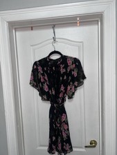 Zara Women’s Floral Short Sleeve Open Back Mini Dress Size Medium
