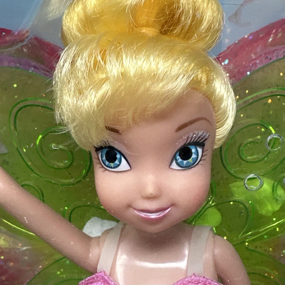 迪士尼 Faries Berry Blossom Tinker Bell Her Wings Light Up & Magical... — 第 2/4 张图片