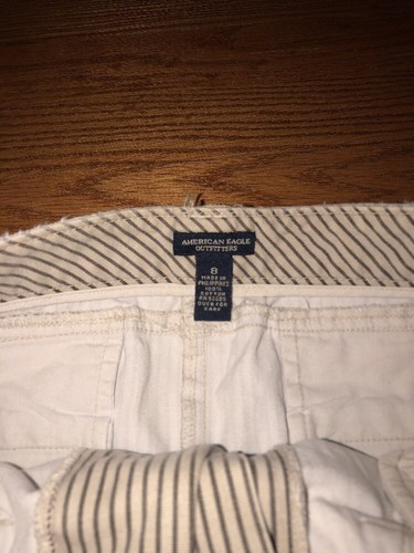 AMERICAN EAGLE OUTFITTERS Pin Stripe Mini Fray Bottom Skirt Womens Sz 8 👖#c3 - Picture 3 of 5