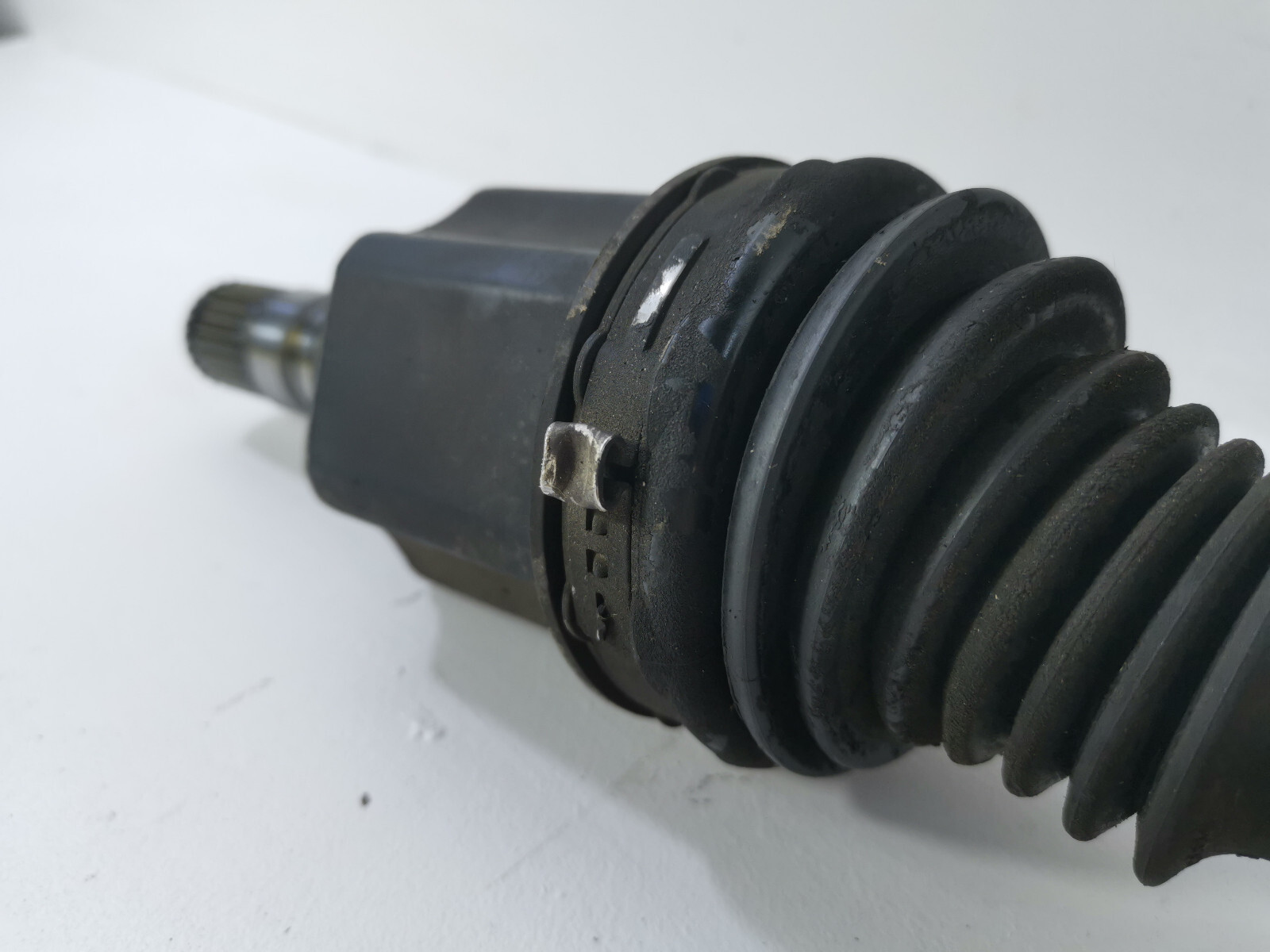2014-2020 MASERATI QUATTROPORTE AWD RIGHT PASSENGER FRONT AXLE SHAFT OEM
