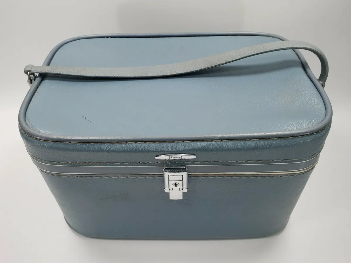 Vintage Blue Sears Featherlite Luggage Suitcase Makeup Train Case Carry-on