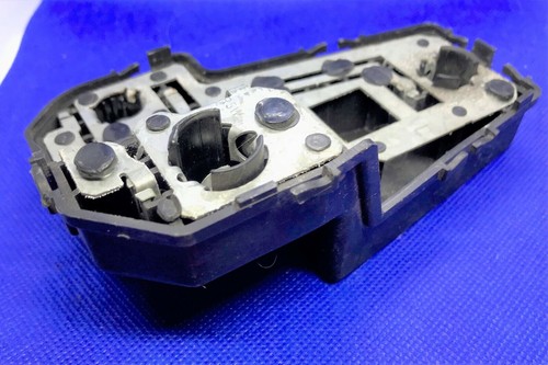 VW Sharan 7M Lampenträger Rückleuchte links 7M0945257A