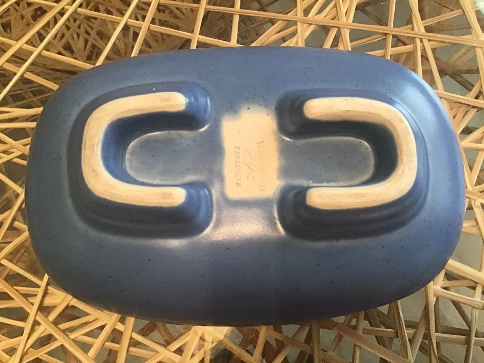 Winfield  Pasadena CA #246 Oval Footed Pink&Blue Serving Dish 10”x6.75 NO Chips - Image 3 of 3