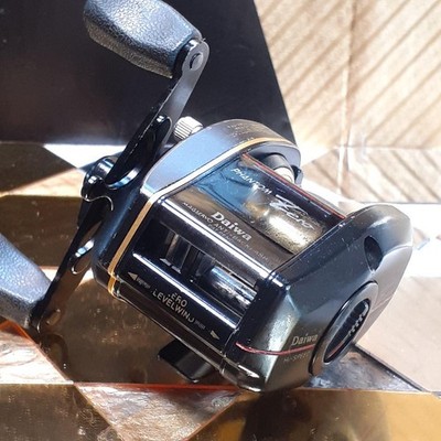 DAIWA Phantom ZERO SS10AC Baitcasting Reel Excellent Condition Fishing Gear