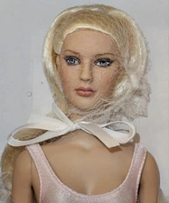 Tonner Tyler Wentworth 2006 Collection BASIC JANE Platinum Fashion Doll BW Body