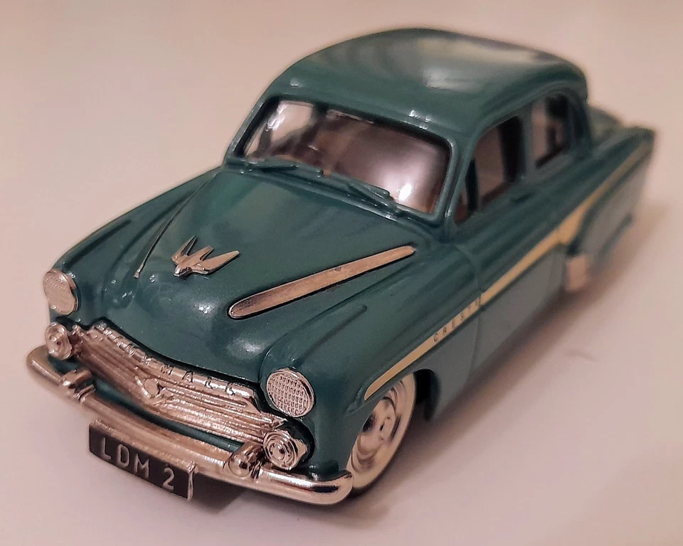 Lansdowne Models 1/43 Scale LDM2 - 1957 Vauxhall Cresta E Series - Green - Image 2 of 4